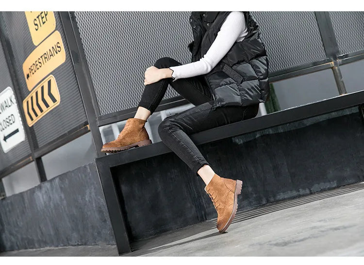 Frosted Leather Motorcycle Ankle Boots with Plush Lining