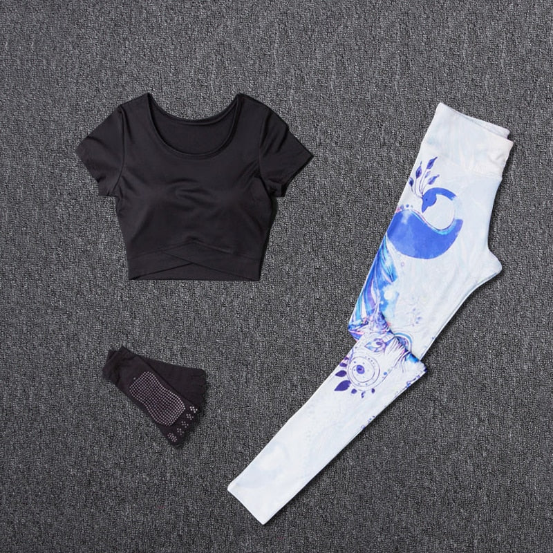Sportswear Set: Top, Leggings, Yoga Socks